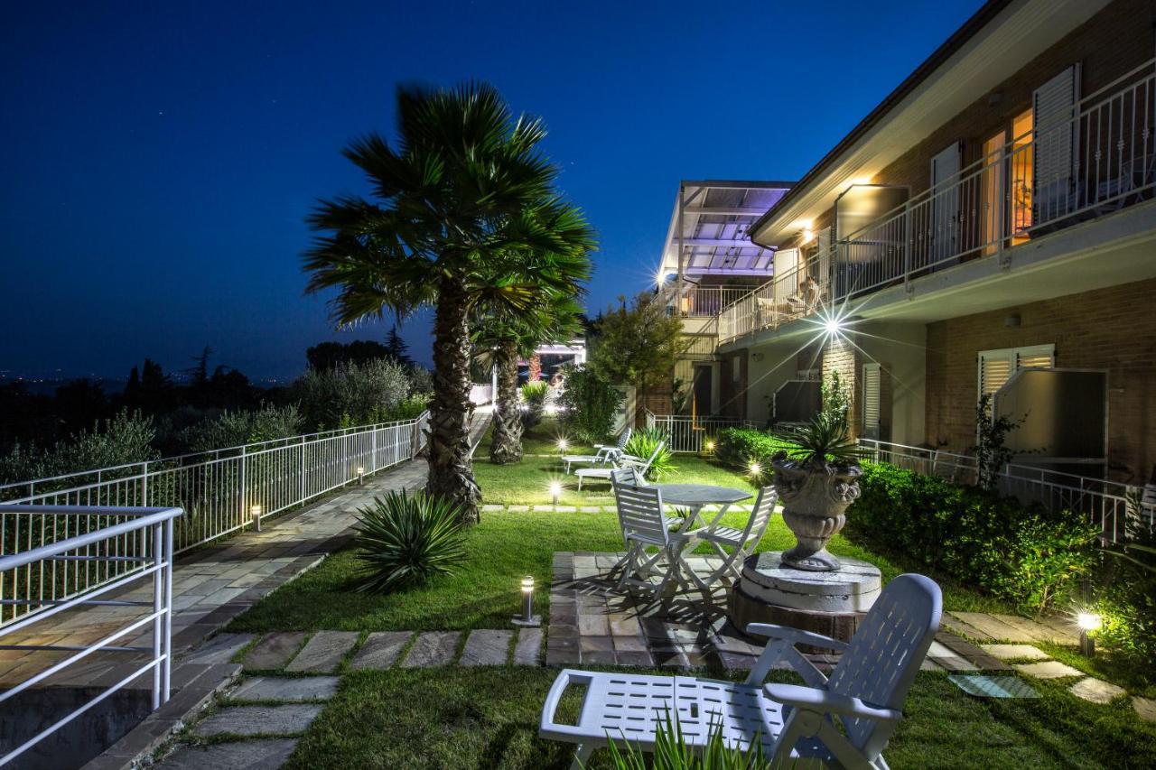 Holiday Residence Belohorizonte Macerata Exteriör bild
